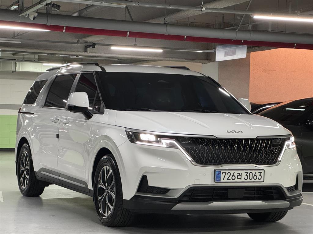 KIA Carnival - Vista 4