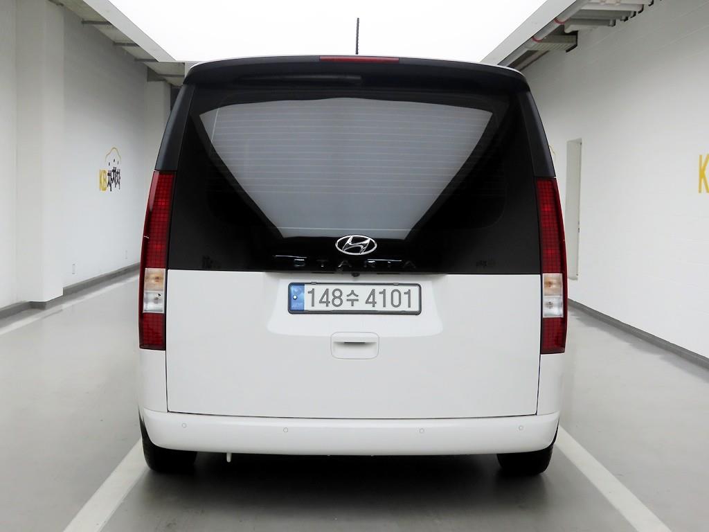 HYUNDAI Staria - Vista 3