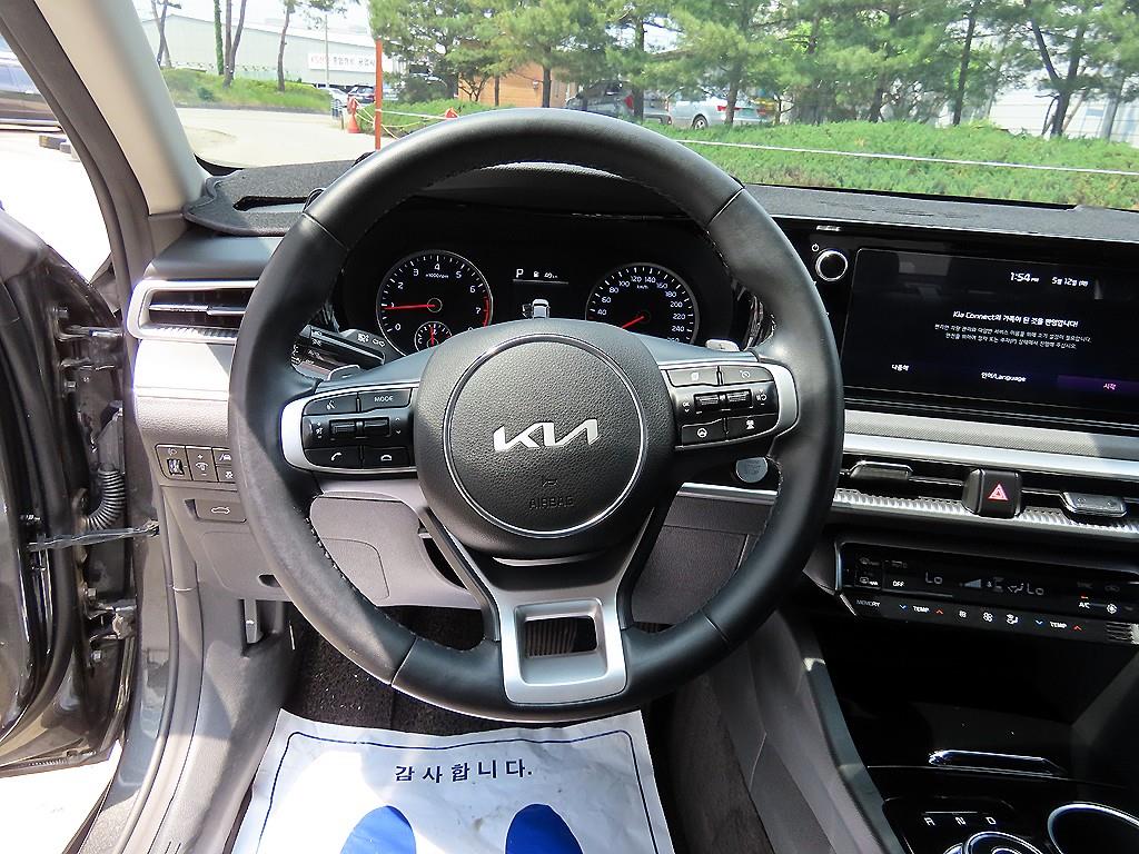 KIA K5 - Vista 8