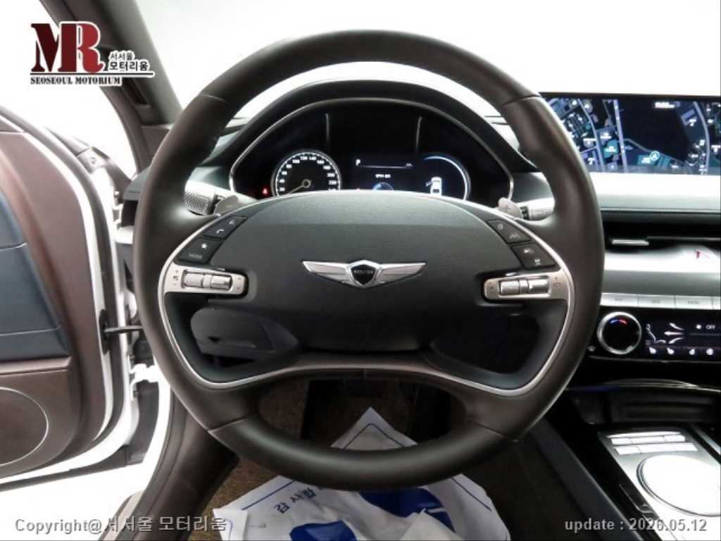 Genesis G80 - Vista 8