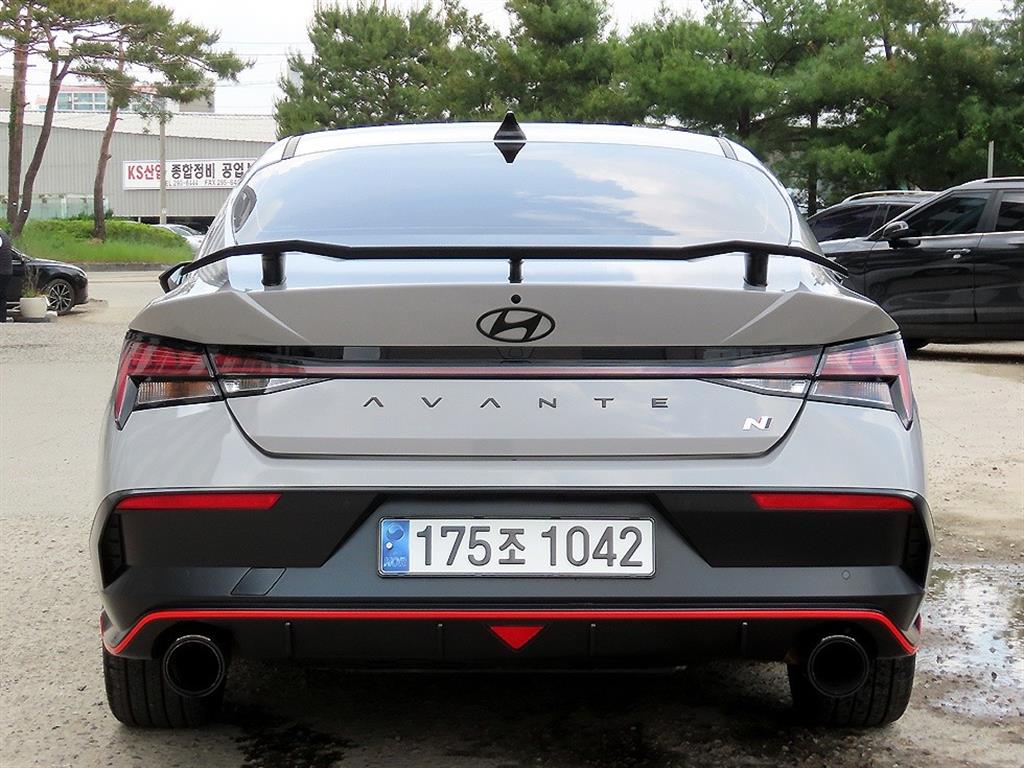 HYUNDAI Avante - Vista 4