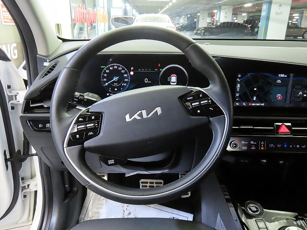 KIA Niro - Vista 8