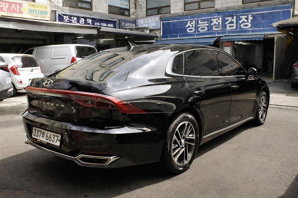 HYUNDAI Grandeur - Vista 7