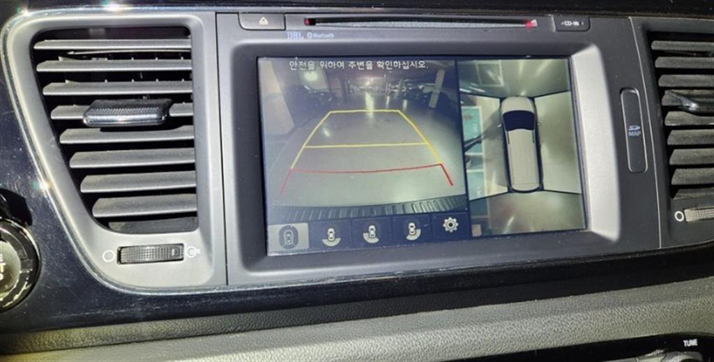 KIA Carnival - Vista 9