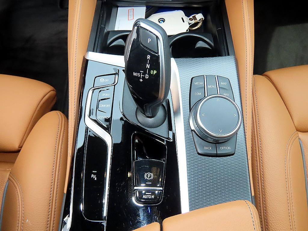 BMW 5 Series - Vista 11
