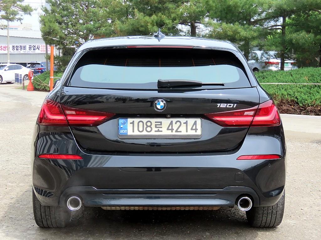 BMW 1 series - Vista 4