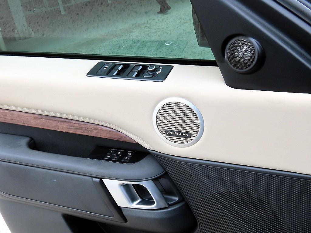 Land Rover Discovery - Vista 11