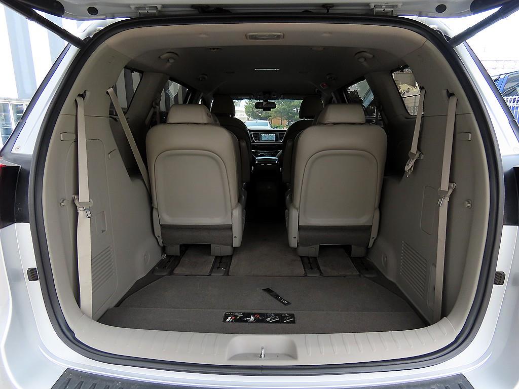 KIA Carnival 2015 - Importación desde Corea - HF Imports Iquique - Foto 17