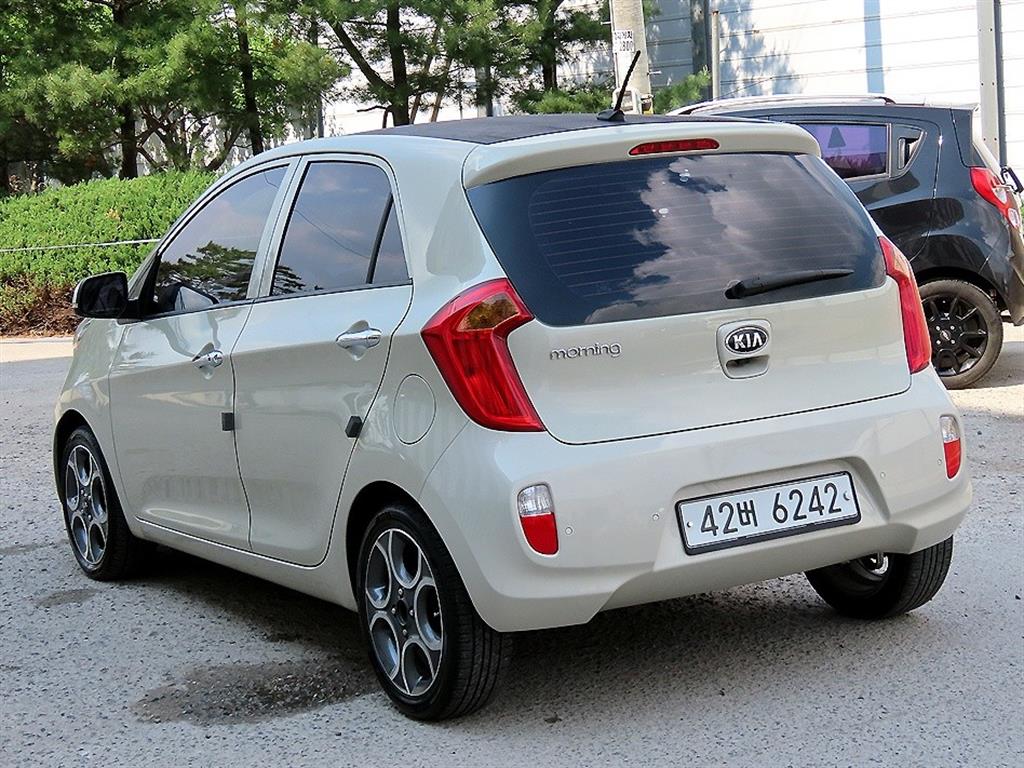 KIA Morning - Vista 3