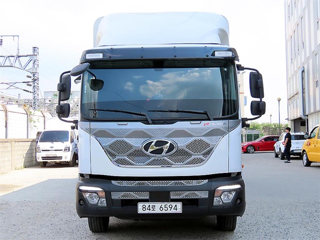 medium and large cargo truck 2024 Blanco - Importación desde Corea - HF Imports Iquique - Foto 1