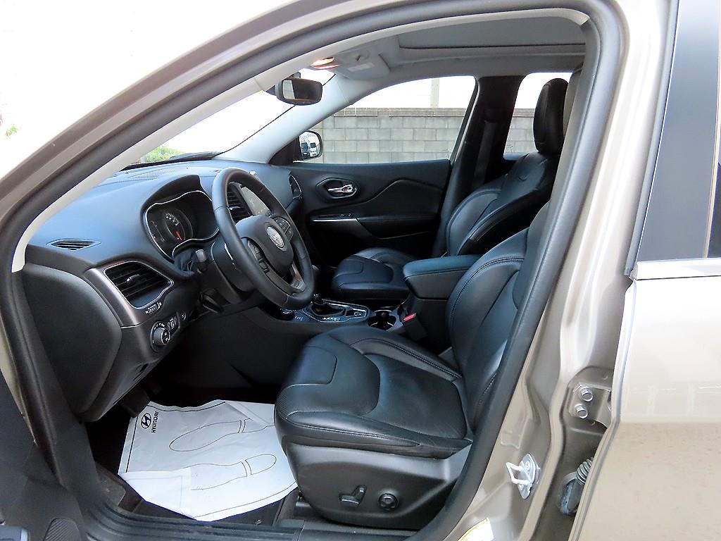 Jeep Cherokee - Vista 5