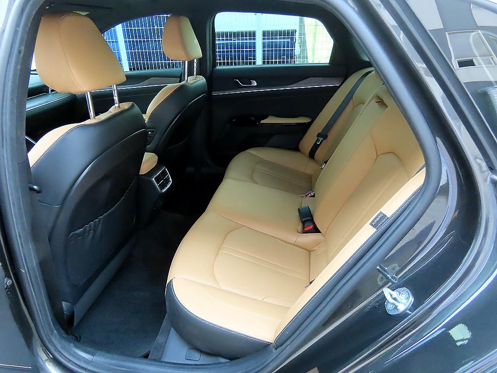 KIA K5 - Vista 6
