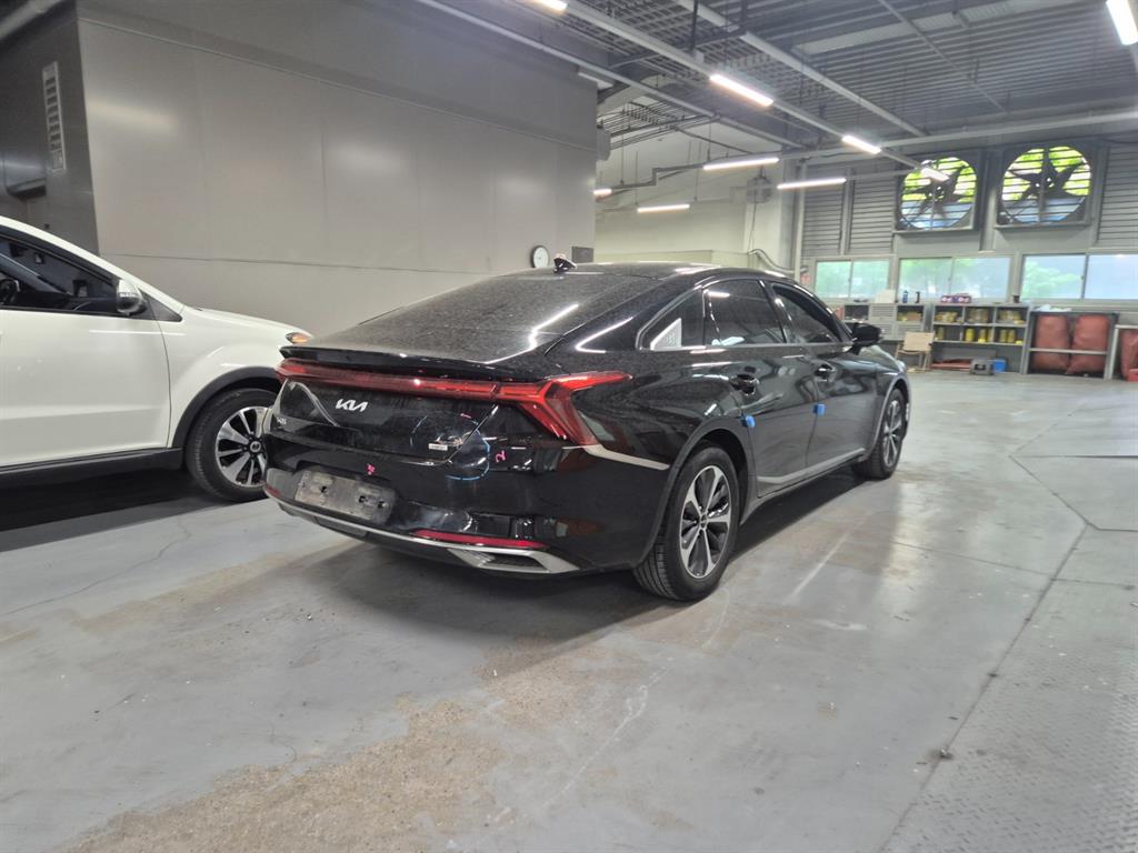 KIA K8 - Vista 3