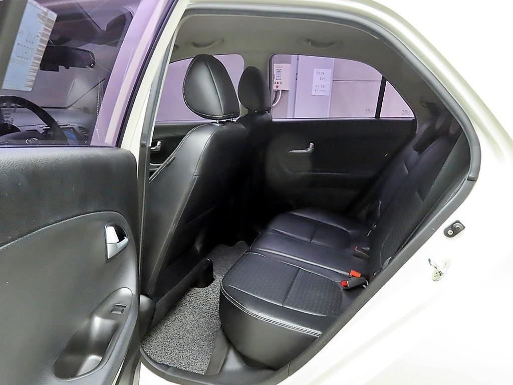 KIA Morning - Vista 6