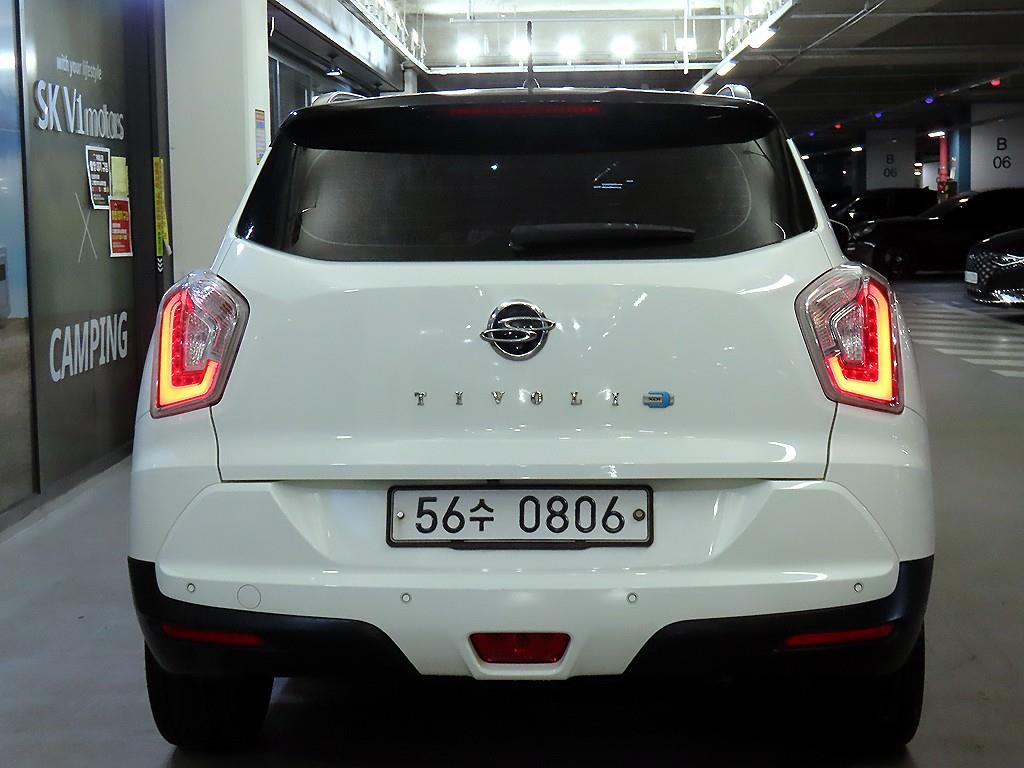 Ssangyong Tivoli - Vista 5