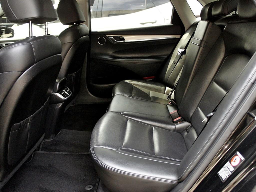 HYUNDAI Grandeur - Vista 10