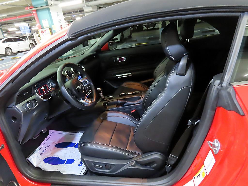 Ford Mustang - Vista 11