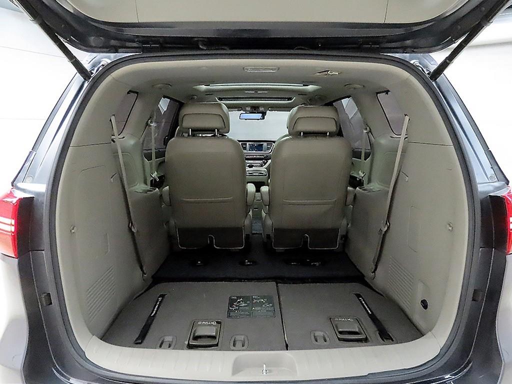 KIA Carnival 2016 Gris - Importación desde Corea - HF Imports Iquique - Foto 18