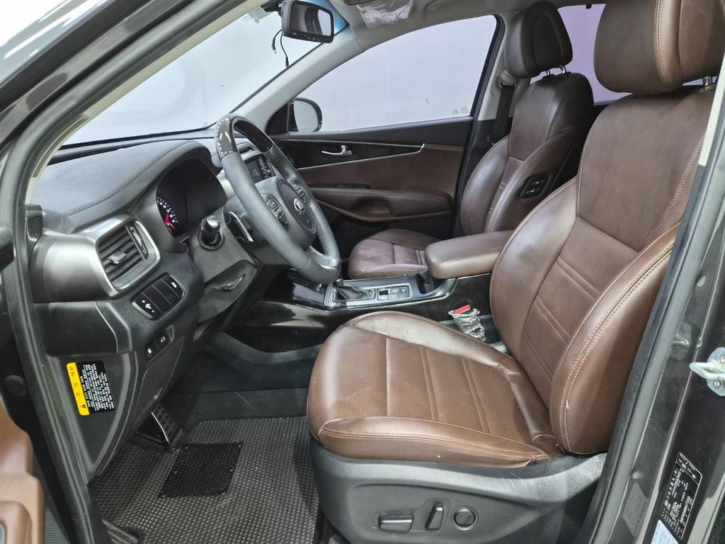 KIA Sorento - Vista 12