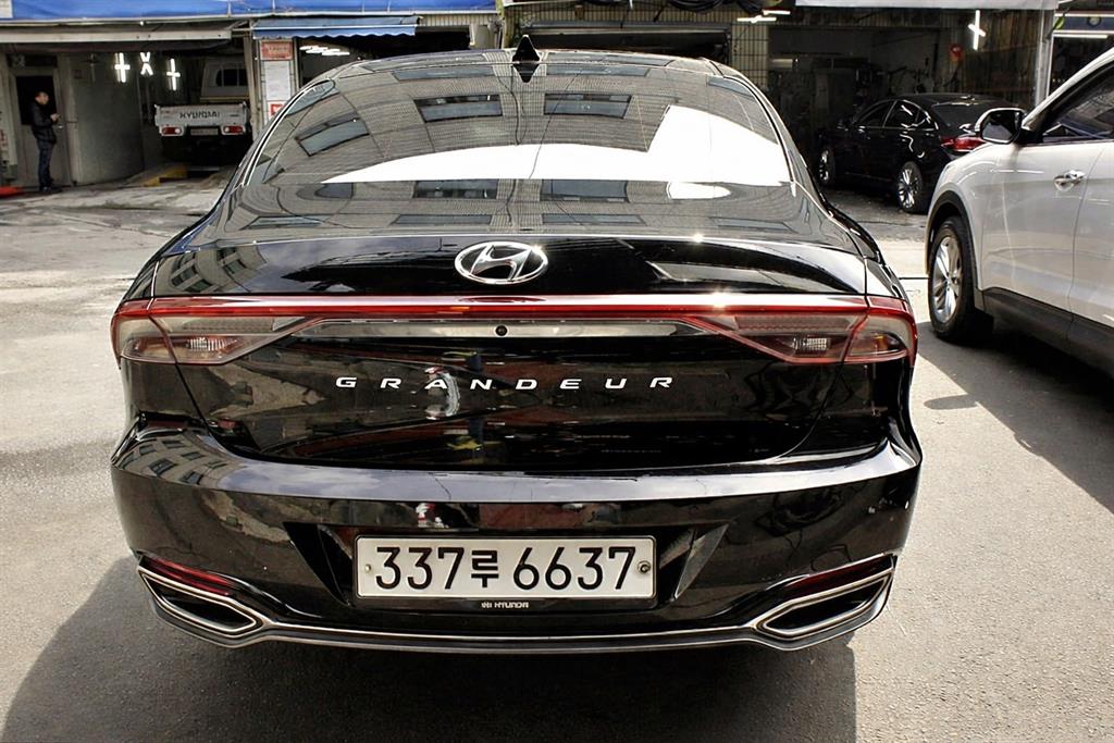 HYUNDAI Grandeur - Vista 5