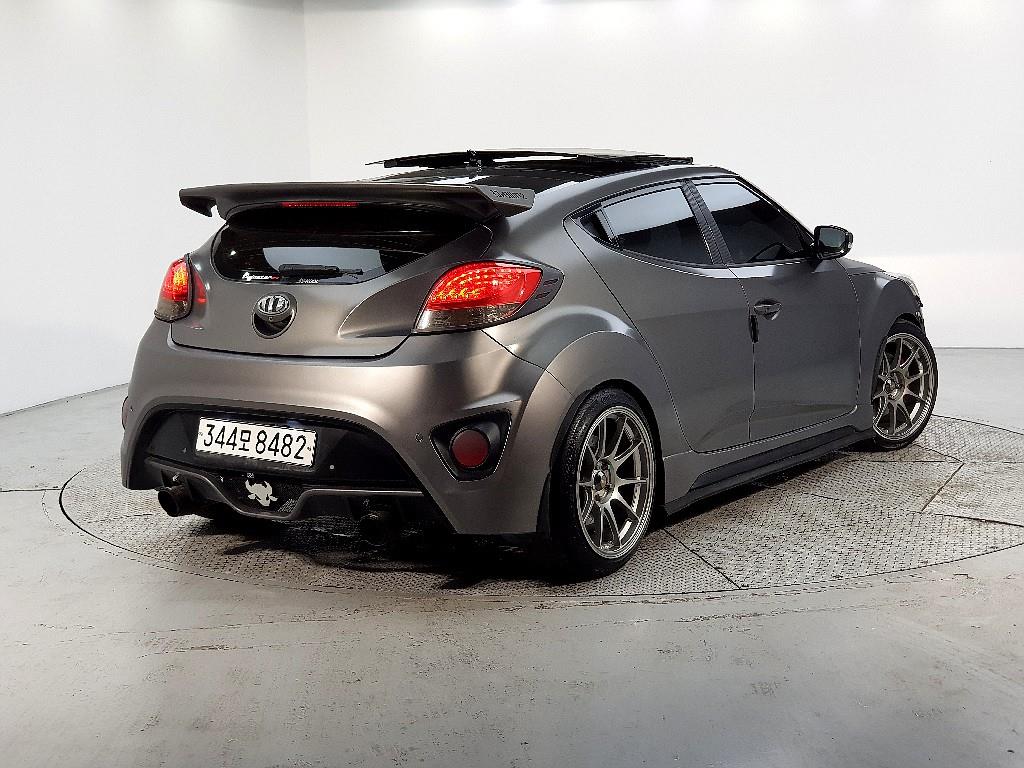 HYUNDAI Veloster - Vista 4