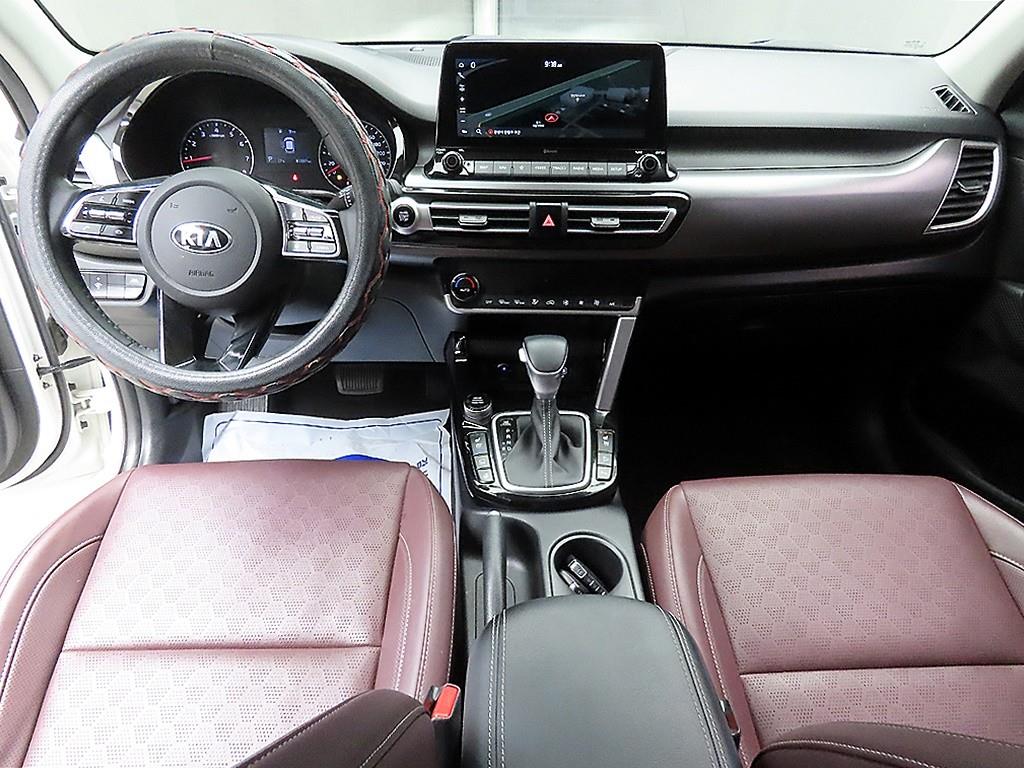 KIA Seltos - Vista 7
