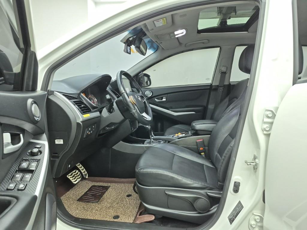 Ssangyong Korando - Vista 11