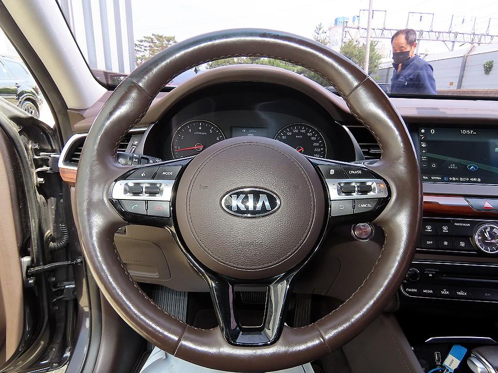 KIA K7 - Vista 8