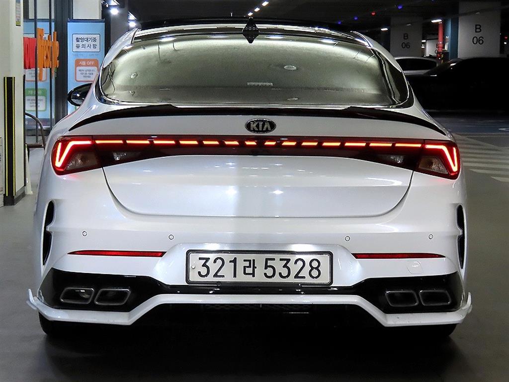 KIA K5 - Vista 5
