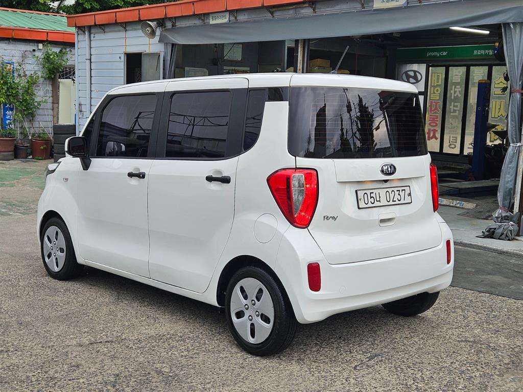 KIA Ray - Vista 3