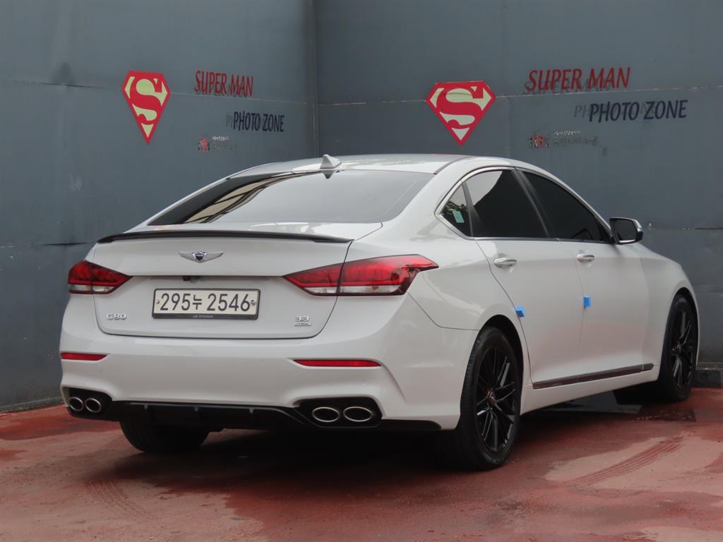 Genesis G80 - Vista 5