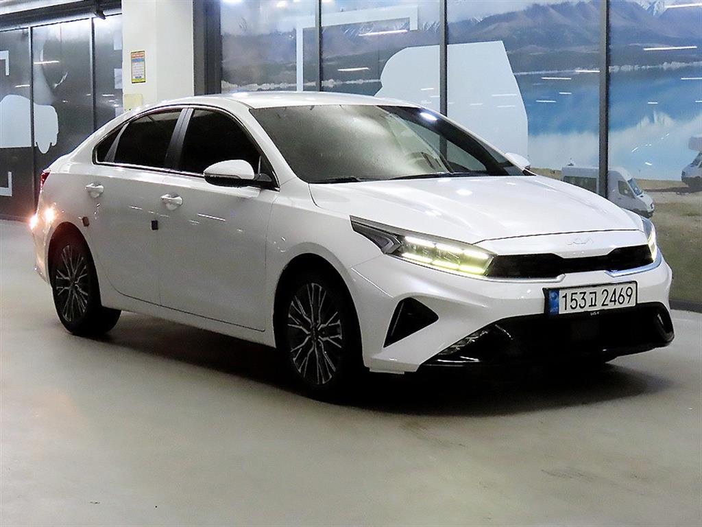 KIA K3 2023 Blanco - Importación desde Corea - HF Imports Iquique - Foto 1