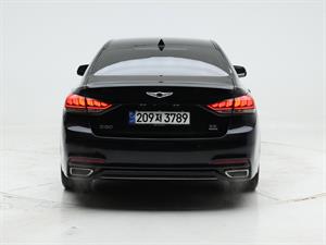 Genesis G80 - Vista 10