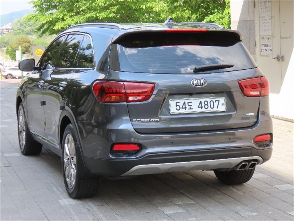 KIA Sorento - Vista 7
