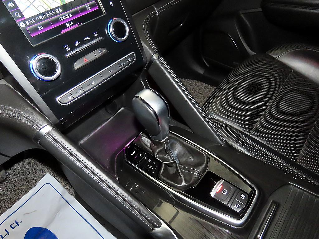 SAMSUNG QM6 - Vista 12