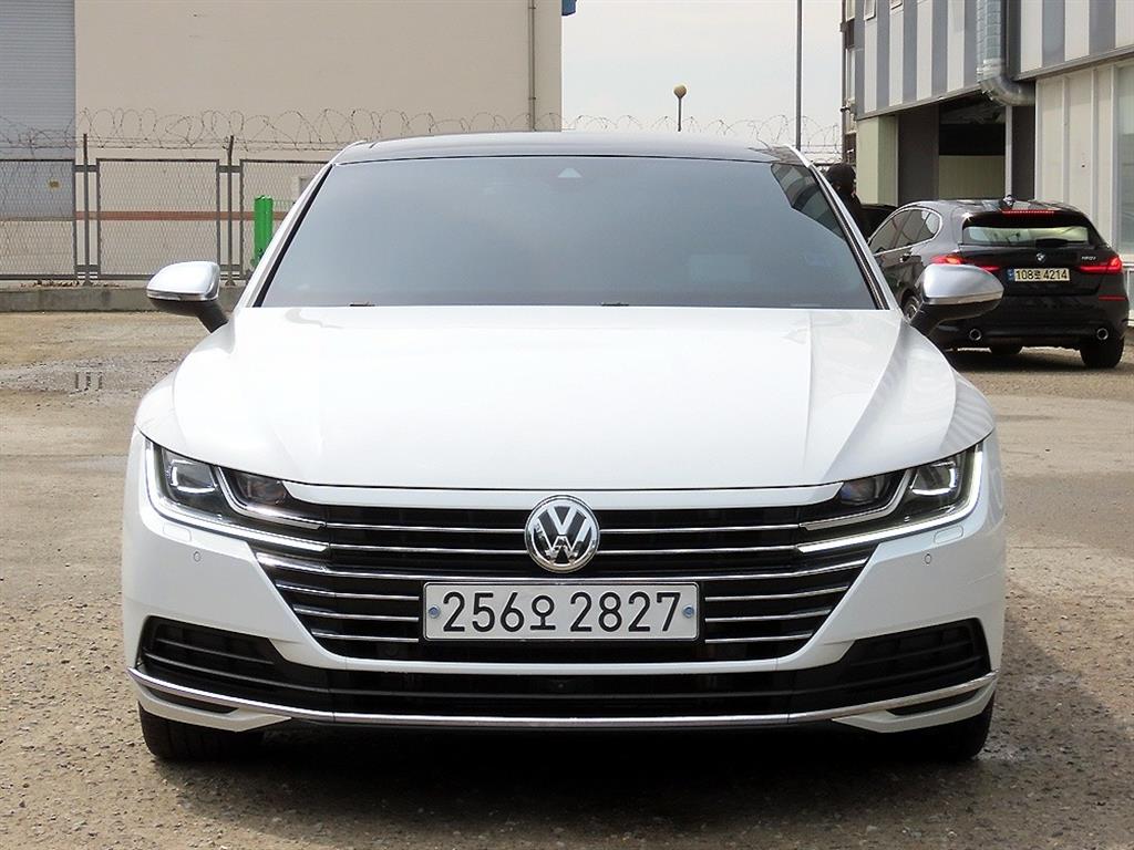 Volkswagen Arteon 2019 Blanco - Importación desde Corea - HF Imports Iquique - Foto 1