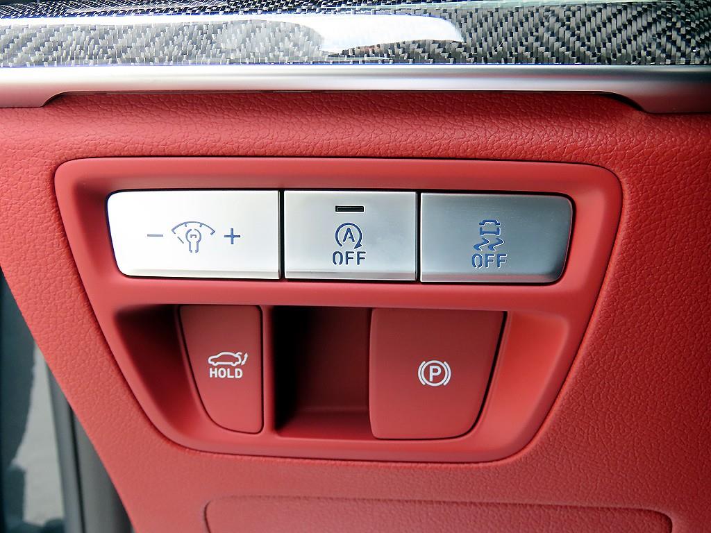 Genesis G80 - Vista 12