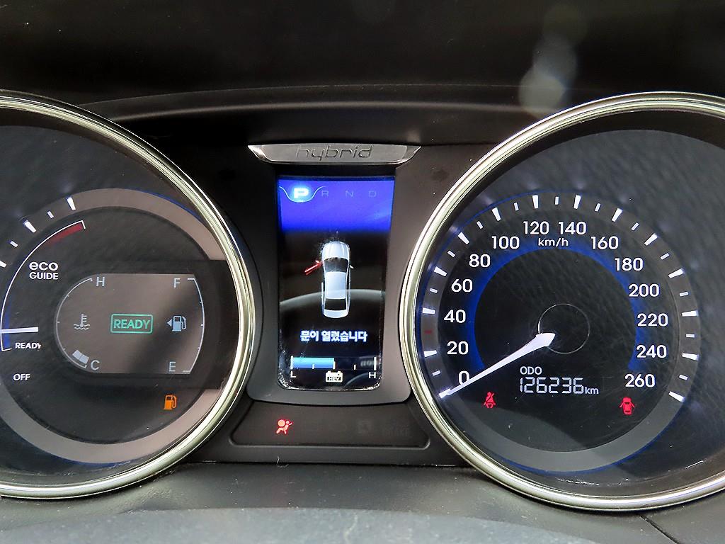 HYUNDAI Sonata - Vista 9