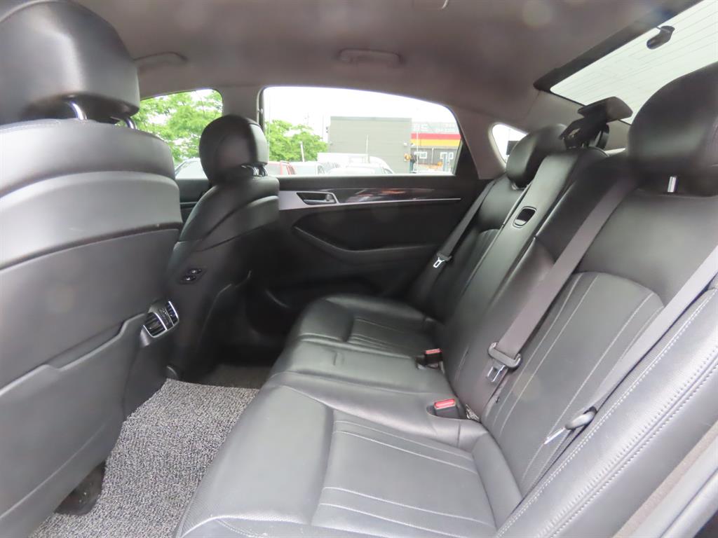 Genesis G80 - Vista 11