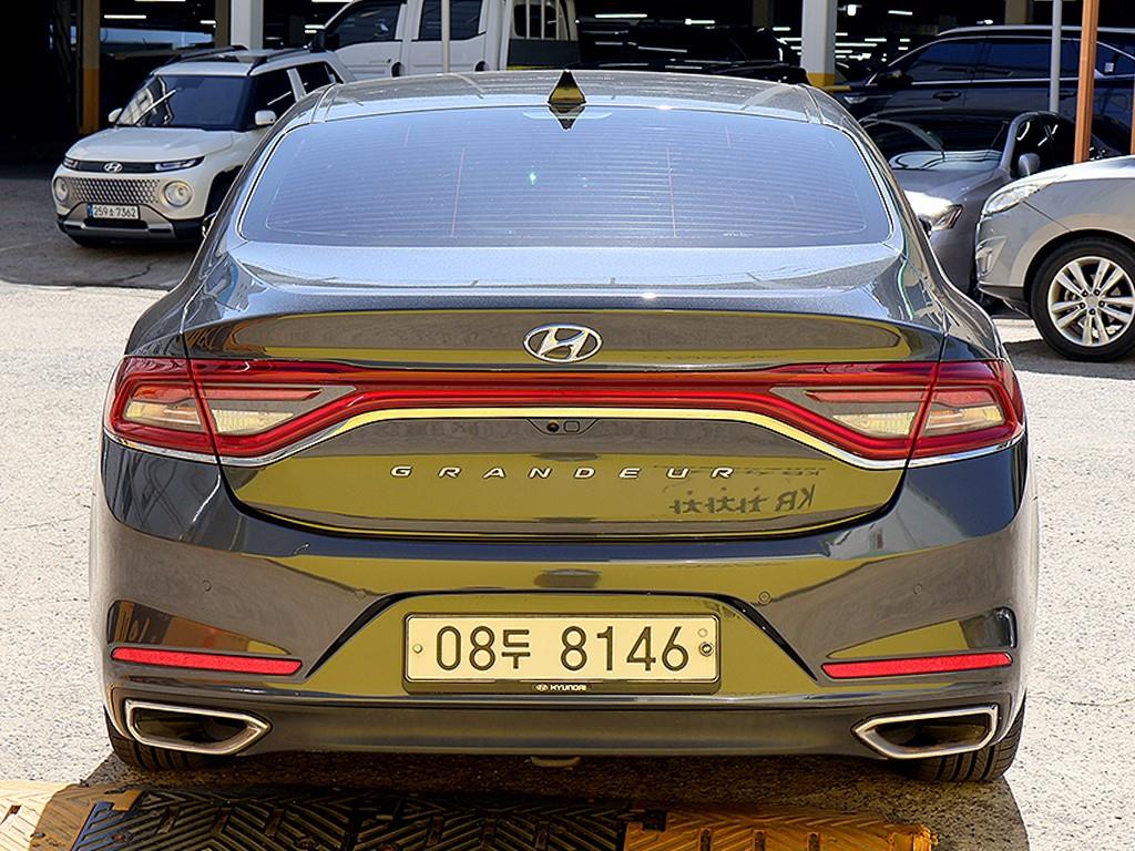 HYUNDAI Grandeur - Vista 5