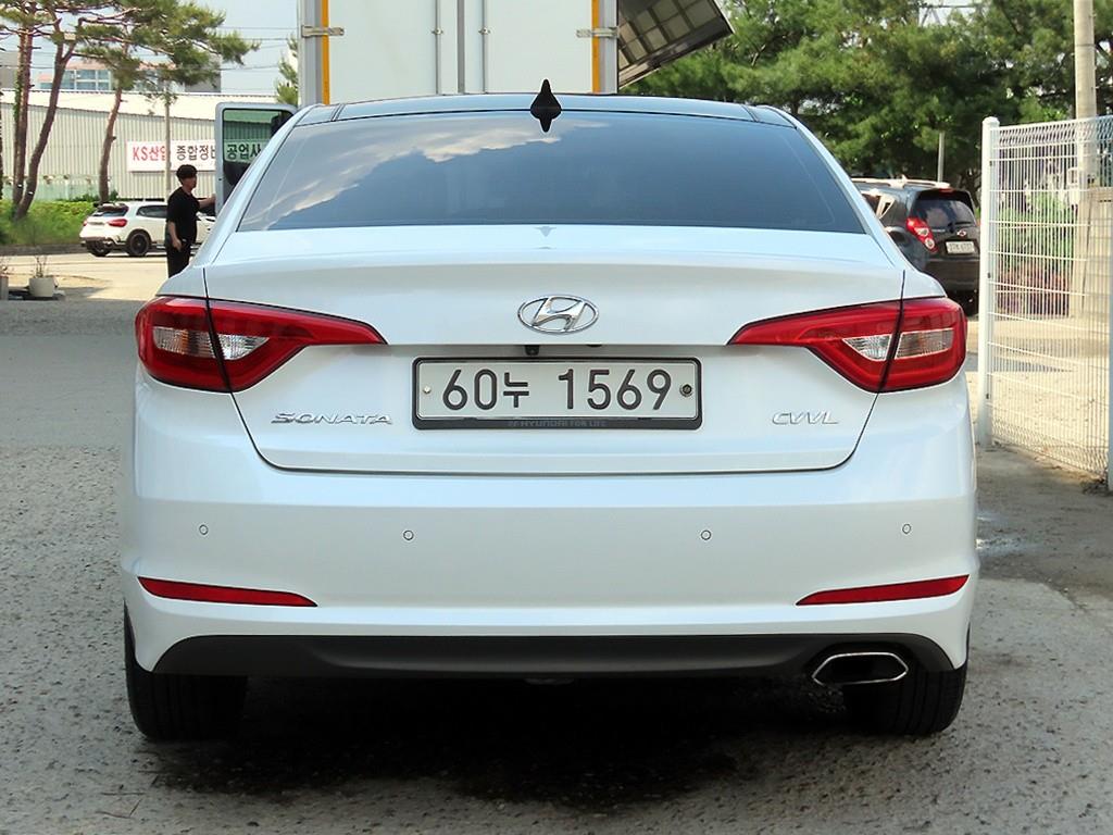 HYUNDAI Sonata - Vista 4