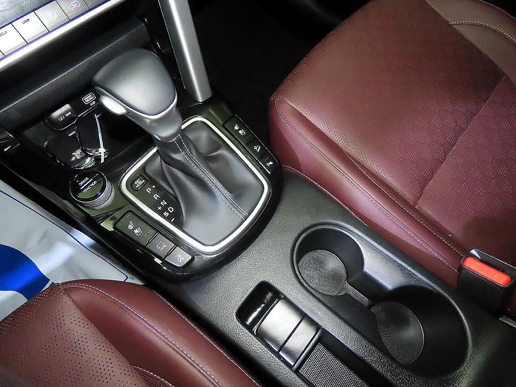 KIA Seltos - Vista 12