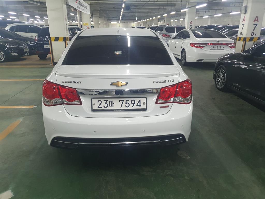 Chevrolet Cruise - Vista 4