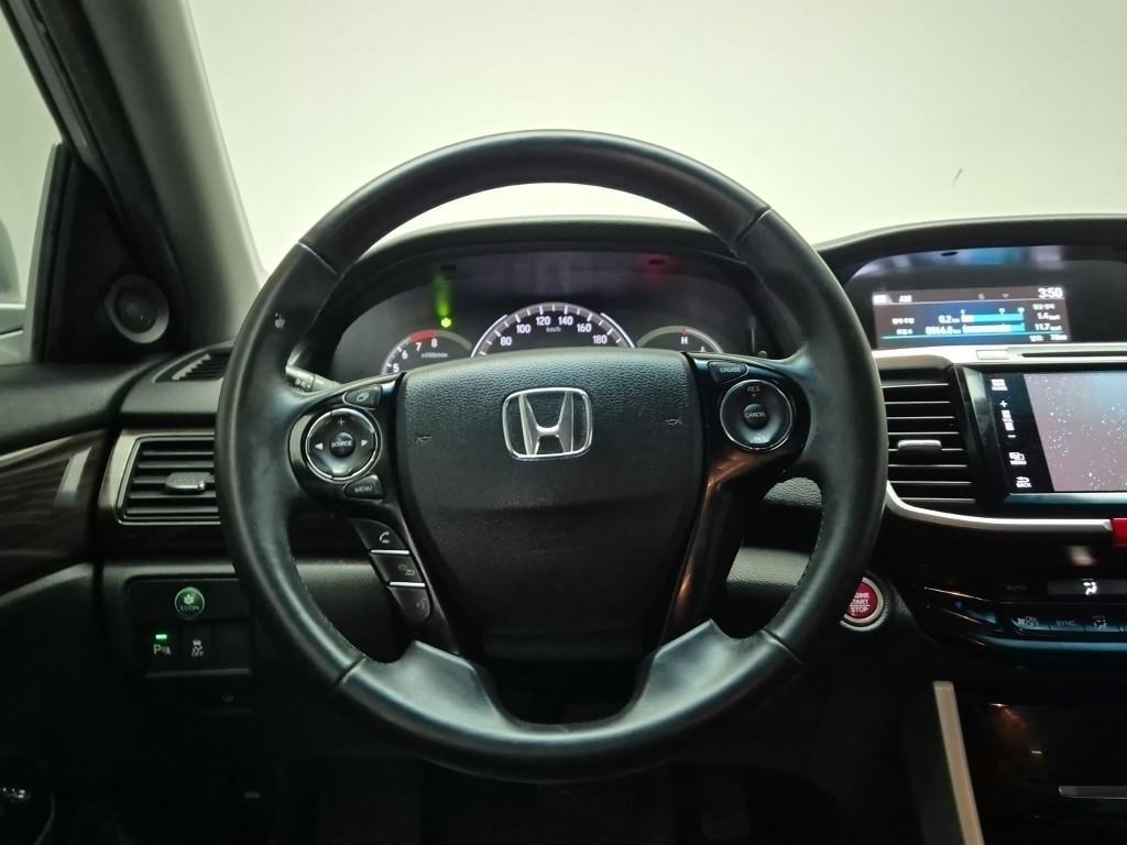 Honda Accord - Vista 9