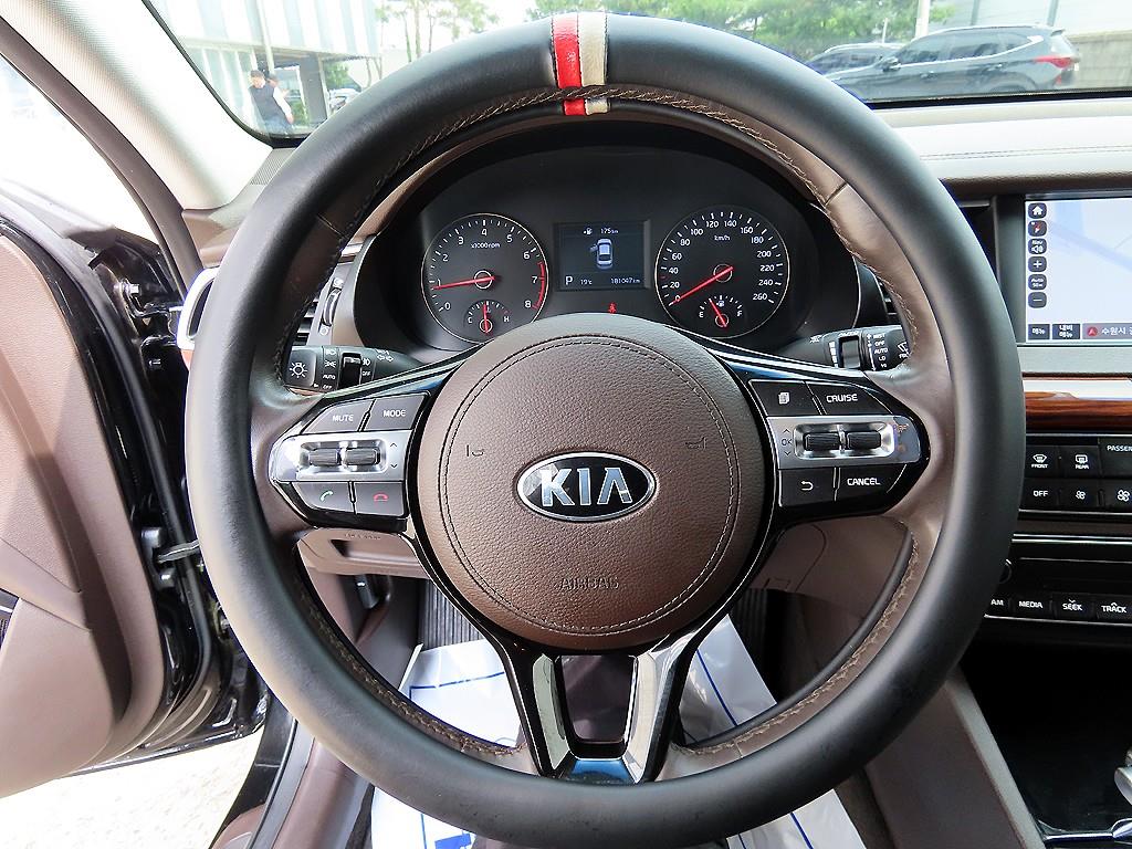 KIA K7 - Vista 8