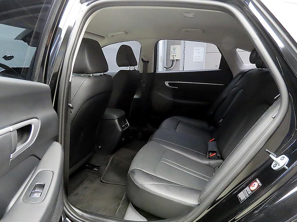 HYUNDAI Sonata - Vista 6
