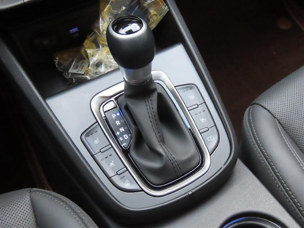 HYUNDAI Kona - Vista 11