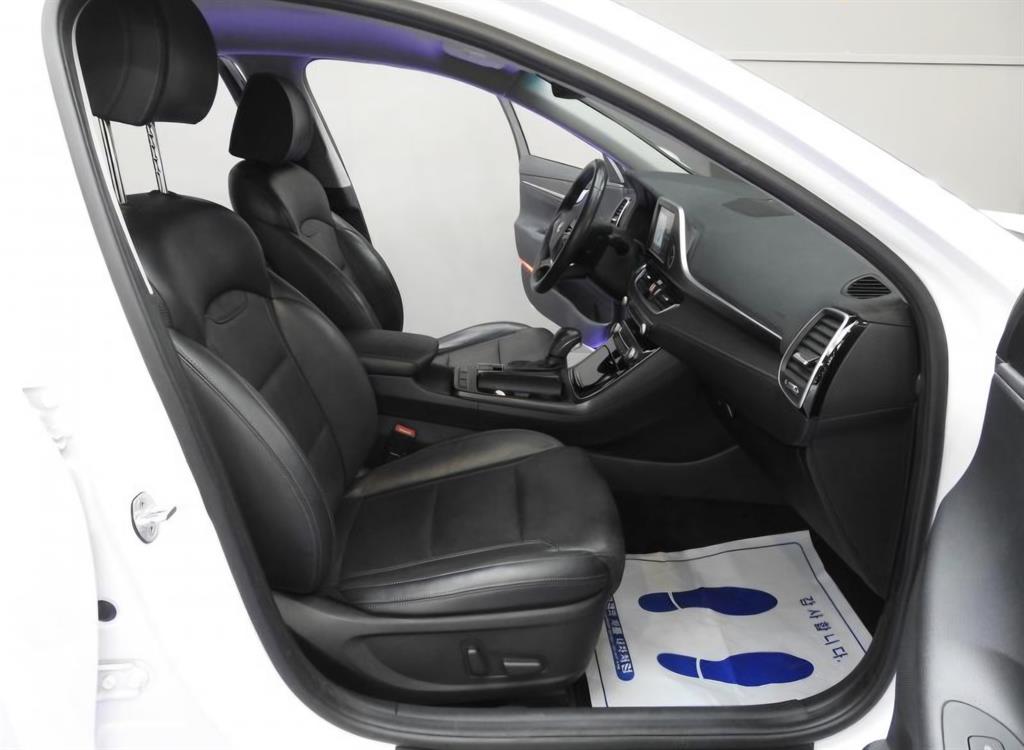 HYUNDAI Grandeur - Vista 6