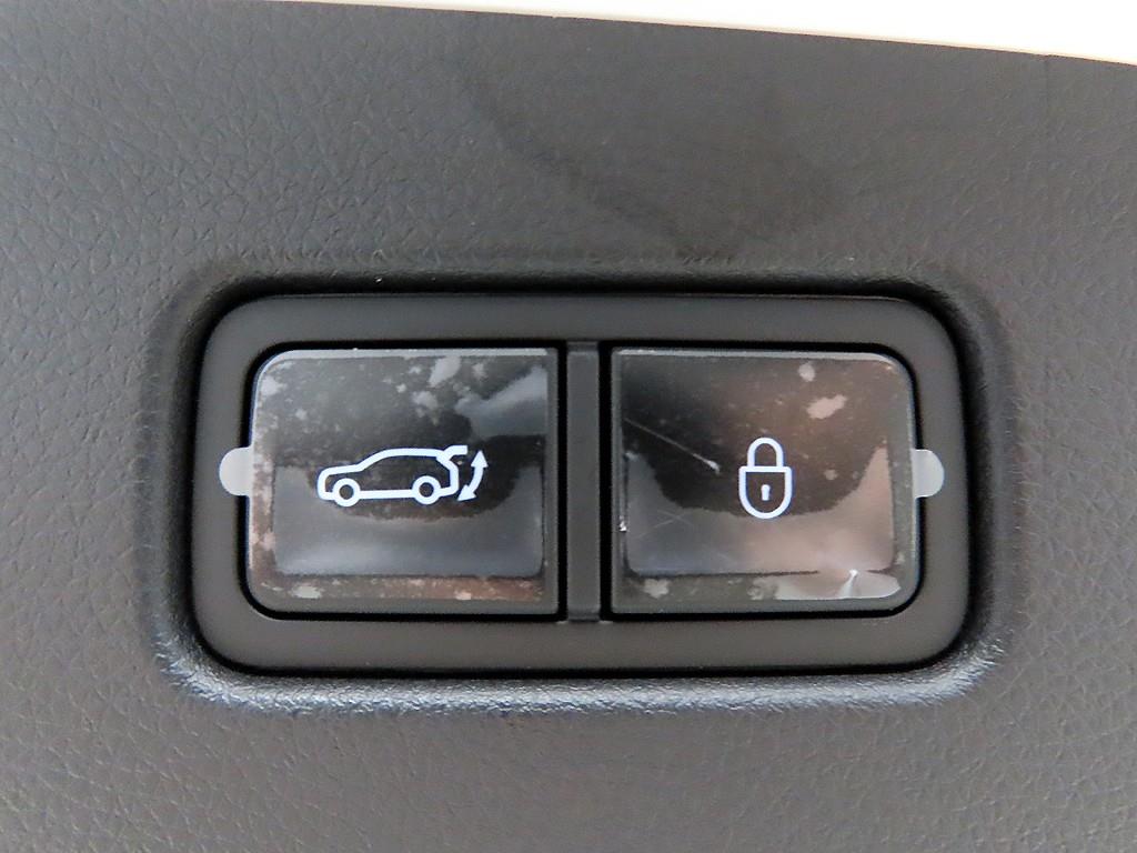 Genesis GV70 2026 Blanco - Importación desde Corea - HF Imports Iquique - Foto 18