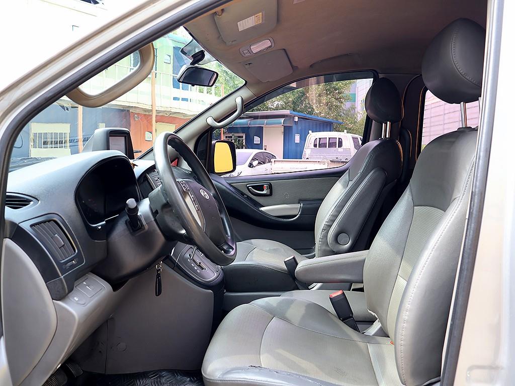 HYUNDAI Starex 2011 Blanco - Importación desde Corea - HF Imports Iquique - Foto 11